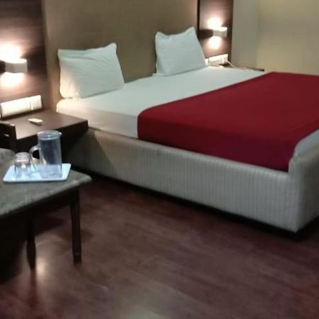 Hotel Jaya International Hyderabad Eksteriør billede