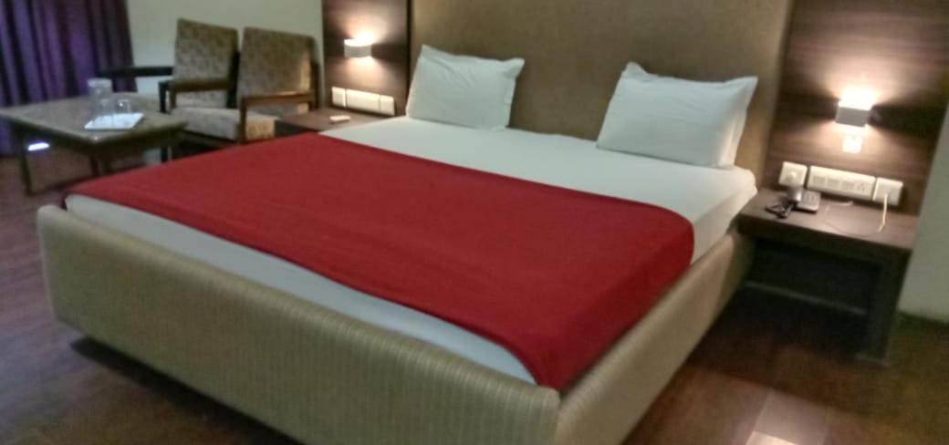 Hotel Jaya International Hyderabad Eksteriør billede