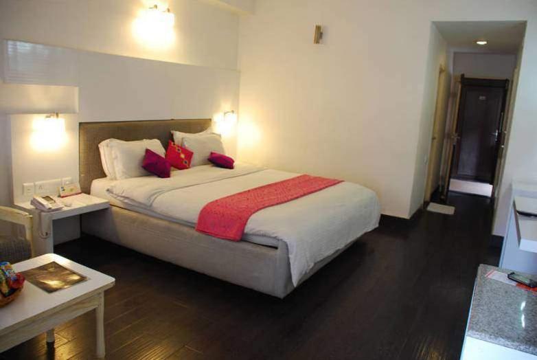 Hotel Jaya International Hyderabad Eksteriør billede